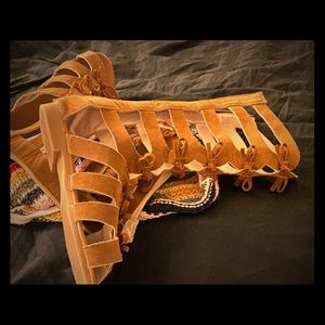 Girls size 3 gladiator sandals